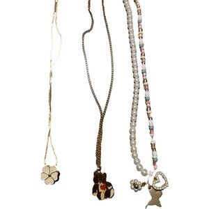 Lot Of 3 Necklaces 2 Gold Tone Vintage Bear,  Flower, And Butterfly/flower/heart